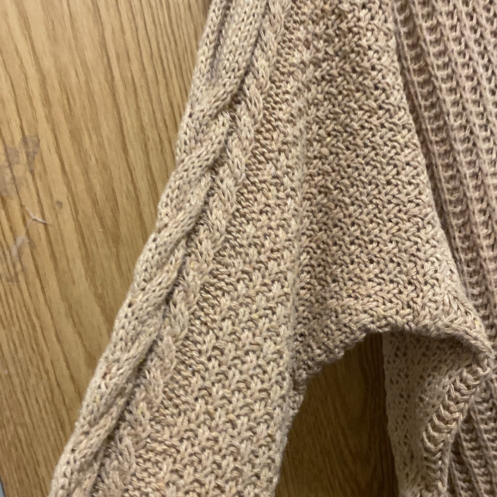 Brown sweater size large - Picture 7 of 7